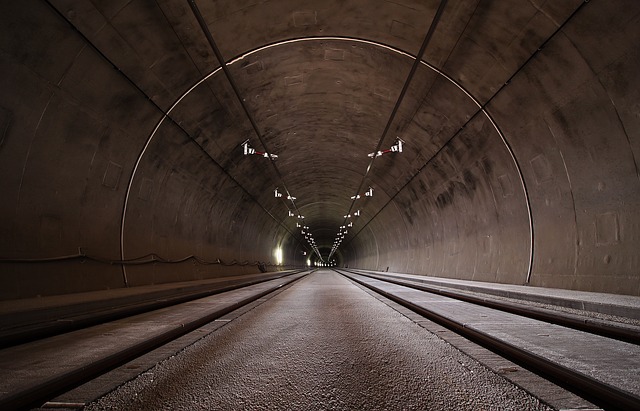 Przecinanie elementów betonowych